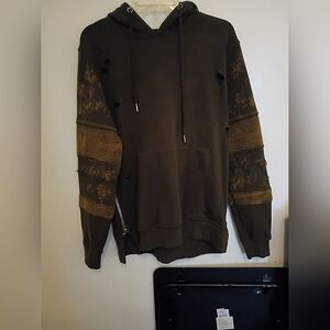 Smoke Rise Men's Distressed  Hoodie with Patterned Sleeves Sz‎ M